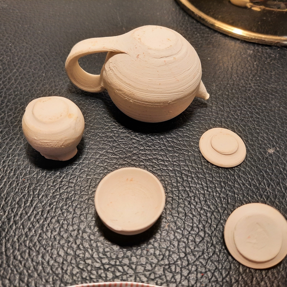 Source Unknown Cream Ceramic Tea Set - Picture 3 of 10